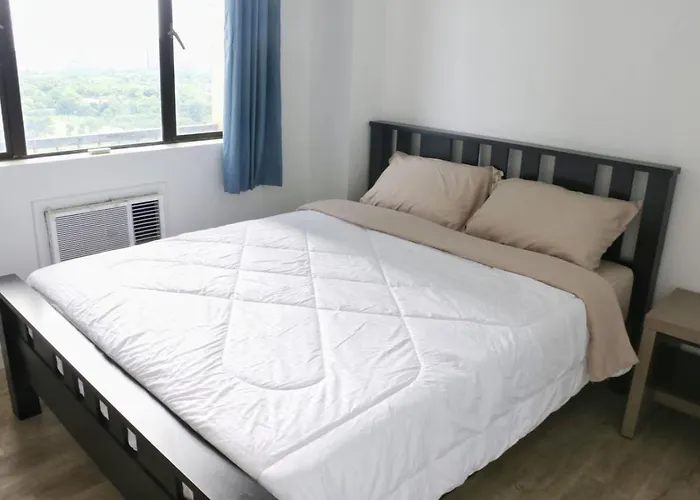 Julias Attractive And Cozy Penthouse Golf View Apartment